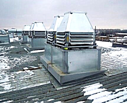 Installation von Ventilatoren auf dem Dach: Merkmale der Installation und Befestigung von Dachventilatoren