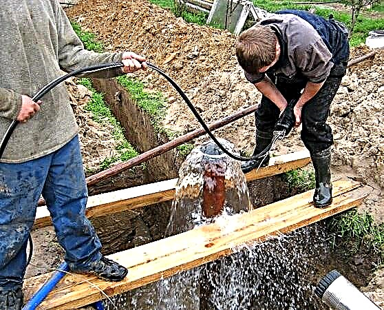 Rinçage du puits par soi-même après le forage: instructions étape par étape sur le travail