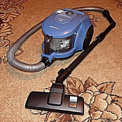 Review of the Samsung SC4326 vacuum cleaner: a powerful cyclone as standard