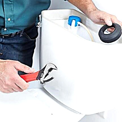 Toaleta se scurge după spălare: posibile cauze ale defecțiunii și metode de eliminare a acestora